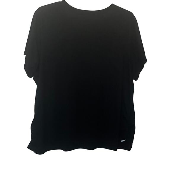 DANSKIN NOW LOOSE SHORT SLV V-NECK T-SHIRT, WOMENS, 4X(26W-28W), BLACK - Picture 4 of 11